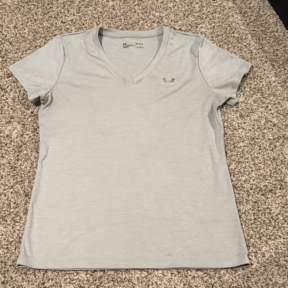 Under Armour Women's Light Gray V-Neck Tee